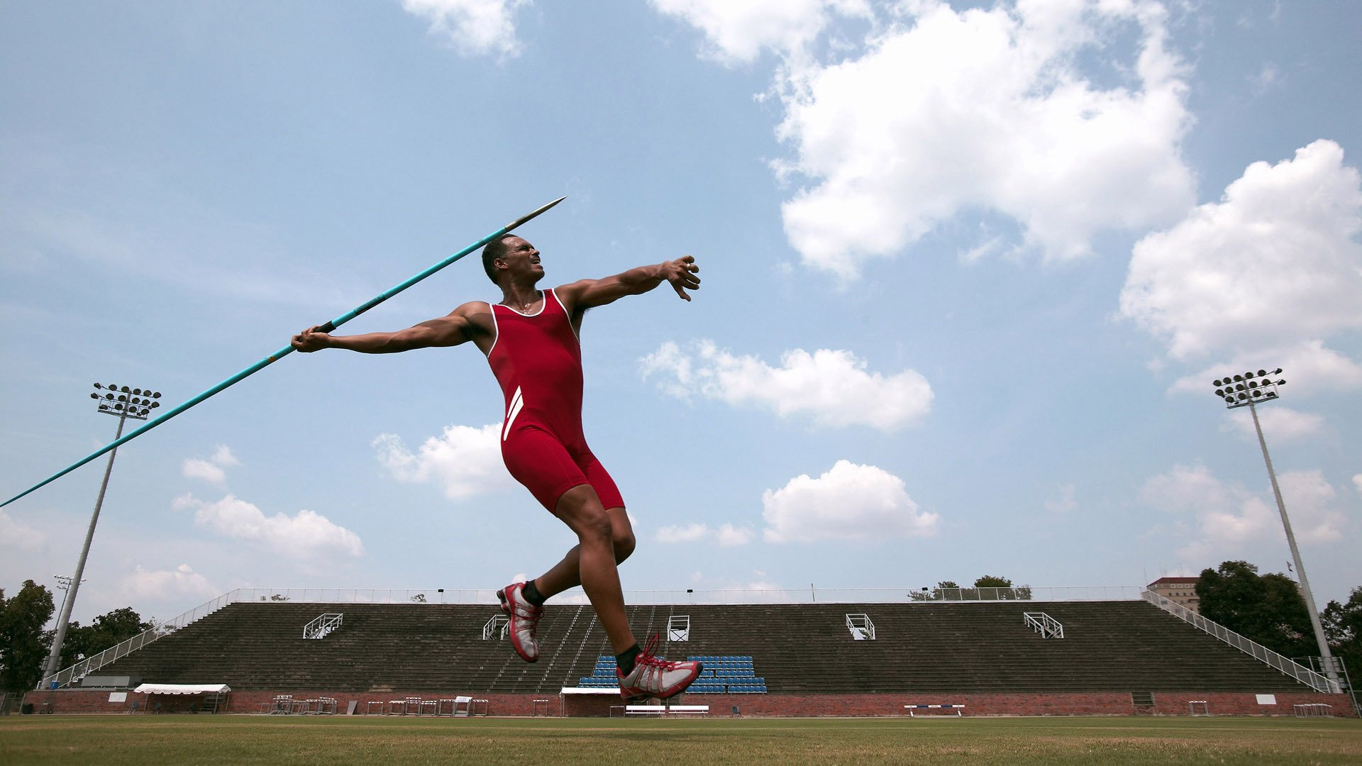 中国游泳队亚运再创佳绩 新秀崛起老将坚守